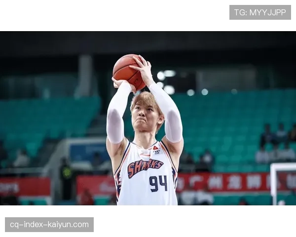 数据专家访谈:解读王哲林作为中锋在球队攻防转换中的独特枢纽作用 数据专家访谈:解读王哲林作为中锋在球队攻防转换中的独特枢纽作用